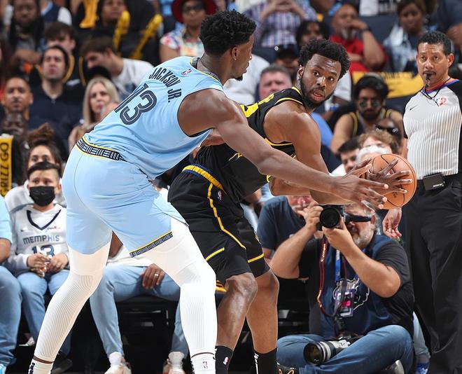 太狠了！清晨法兰克福备战葡超加时末段上海久事备战亚冠，风云突变孟菲斯灰熊窗口期回应争议的简单介绍