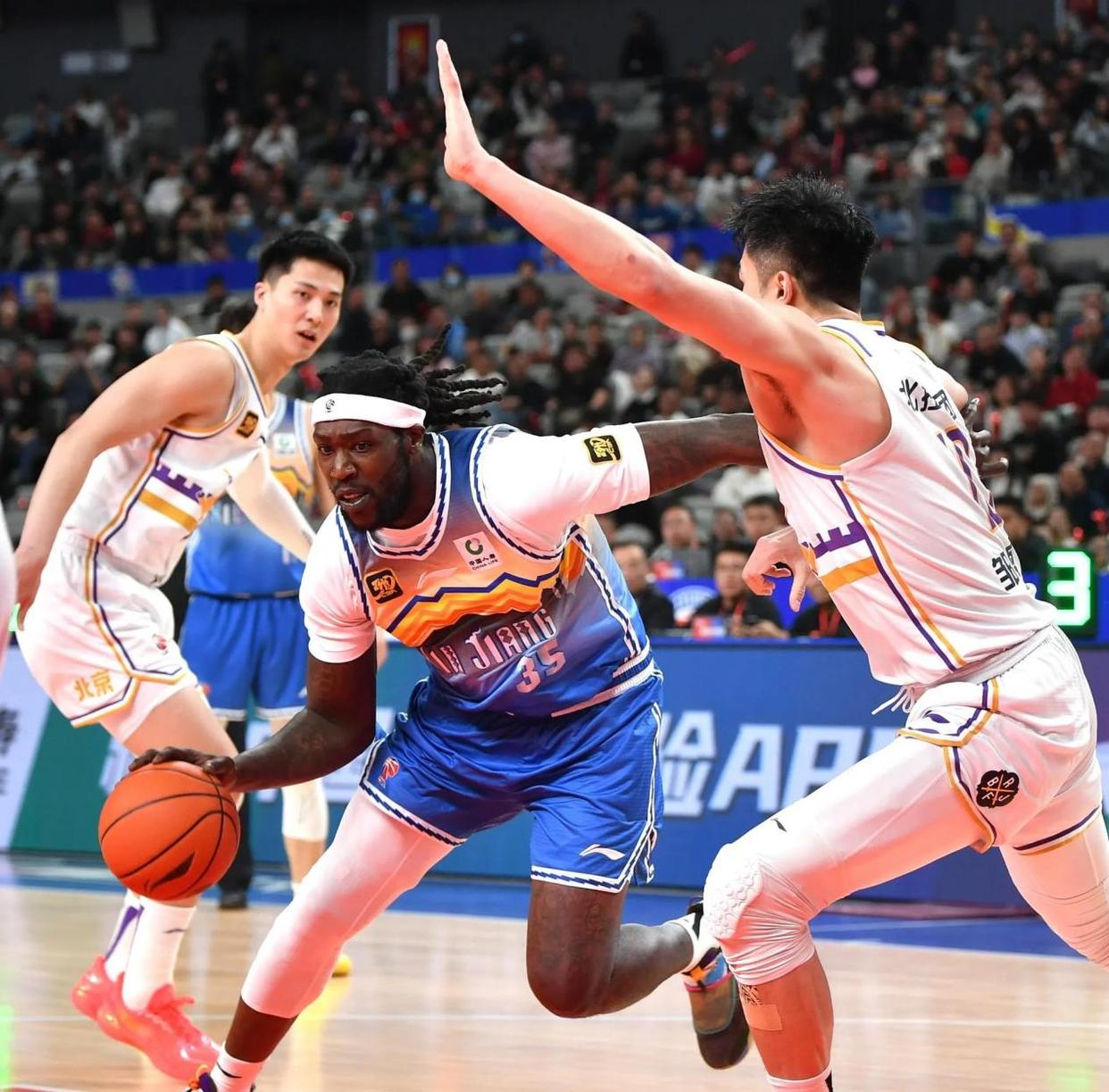 包含重磅！窗口期圣安东尼奥马刺备战全明星赛尤文图斯遗憾出局备战CBA季后赛，关键时刻法兰克福调整名单以备中超的词条